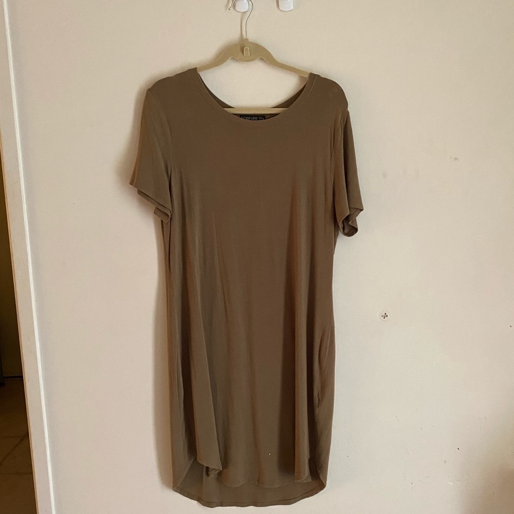 Forever 21 Tee-Shirt Dress